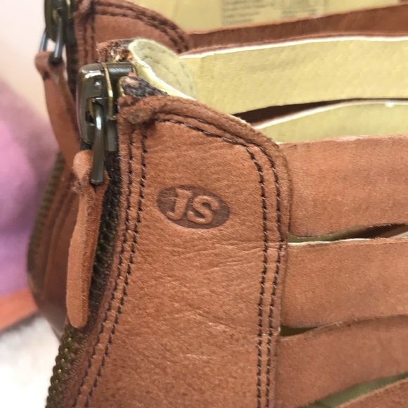 Josef Seibel Brown Leather Strappy Cutout Booties Size 9 Stacked Heel - Picture 5 of 12